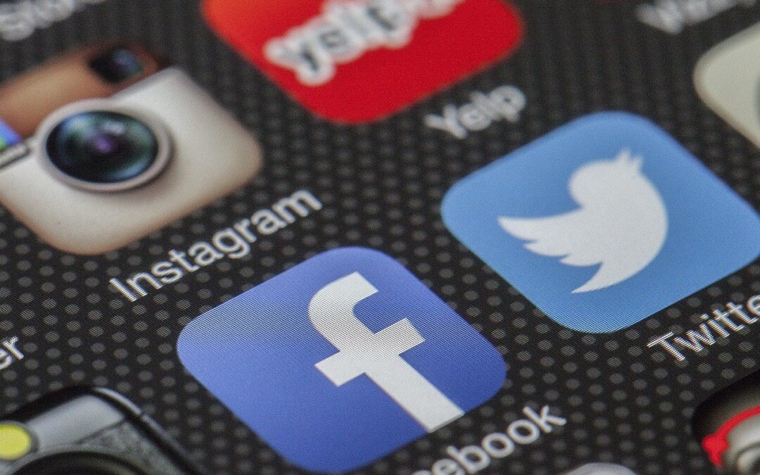Social media a praca. Co publikować, żeby nie narazić się na gniew szefa?