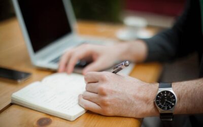 Blended learning – nowy pomysł na szkolenia pracownicze